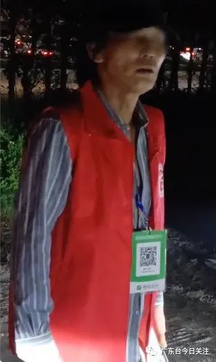 DƬ